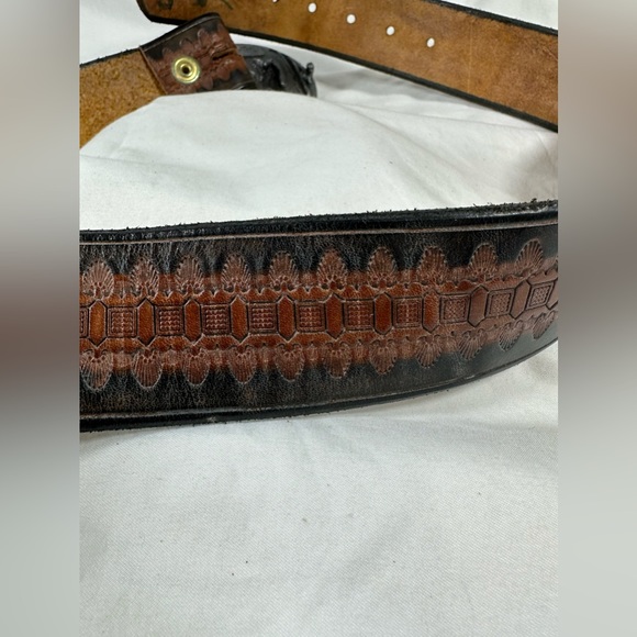 Vintage Bergamot Brass Works 1983 SALOON cowboys belt buckle and brown belt 34 - Picture 9 of 14